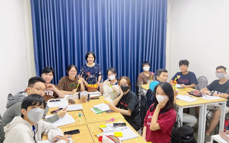Học IELTS quận 10 tại trung tâm Vietop 9