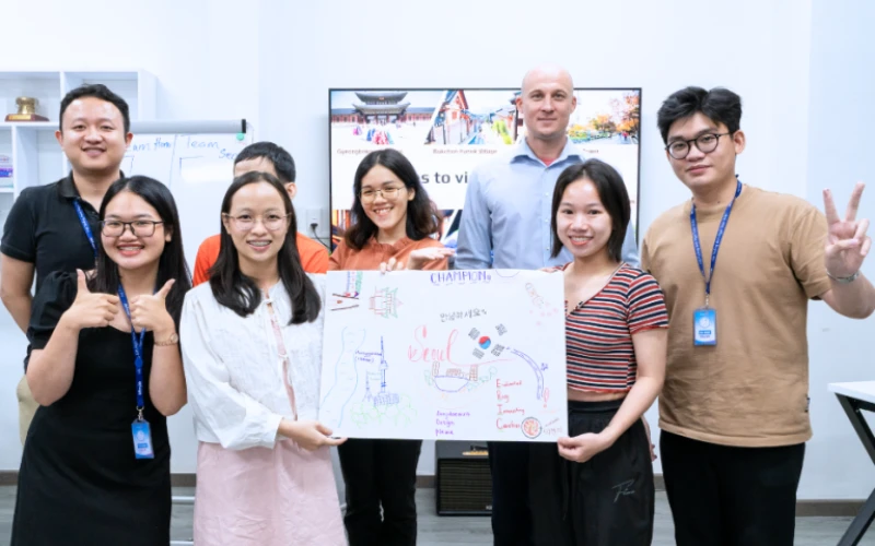 trung tâm tiếng anh quận 10 Simple English 2