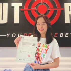 học viên Nguyễn Thị Hoàng Oanh 30102501