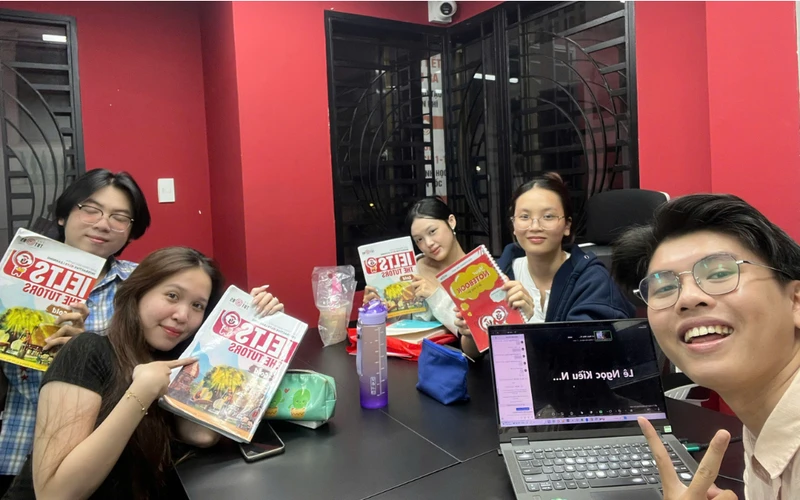 CS4 Hoat dong noi bat 04 200426